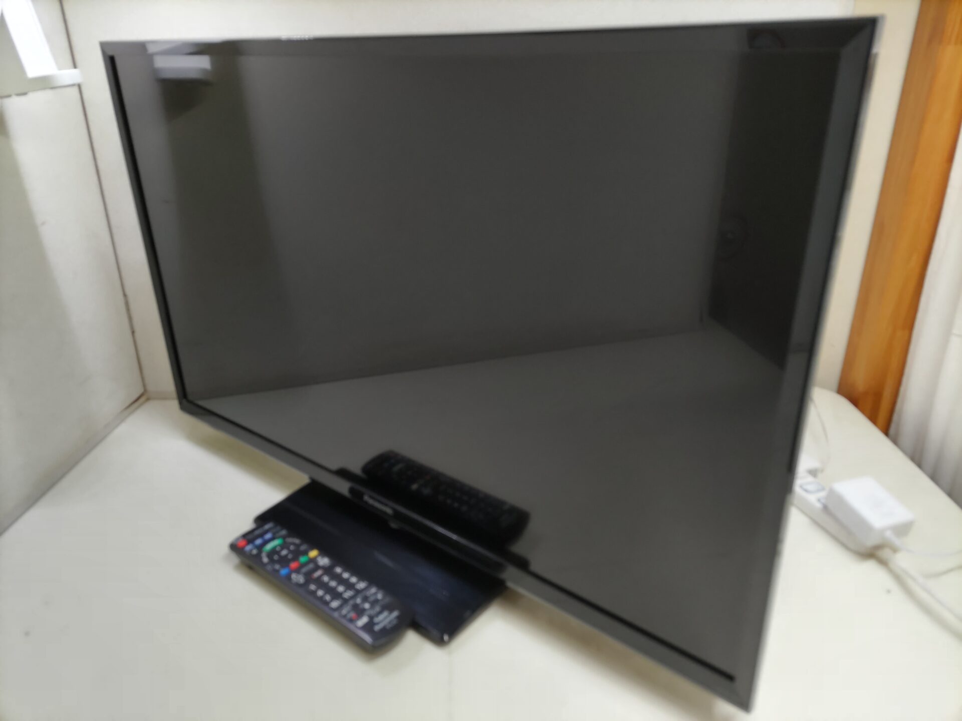 パナソニックの32型の液晶テレビ〜広島市中区出張買取〜